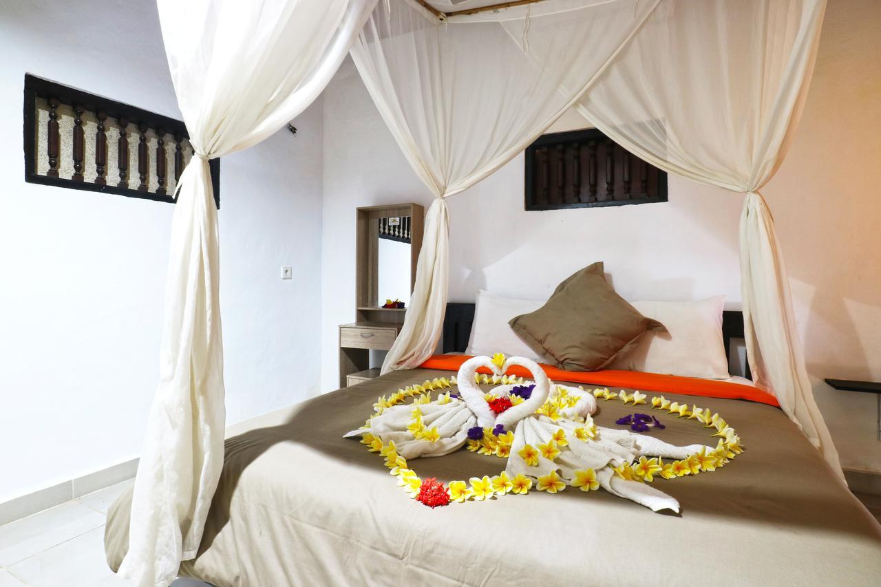 Sunjaya Kubu Guesthouse 누사 렘봉안 외부 사진